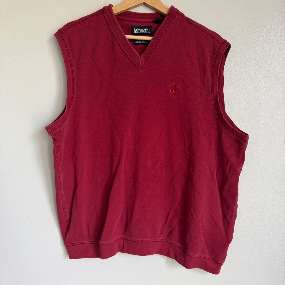 Vintage IU Mens V-Neck Sweater‎ Vest  Red Peruvian Cotton Golf Pullover L